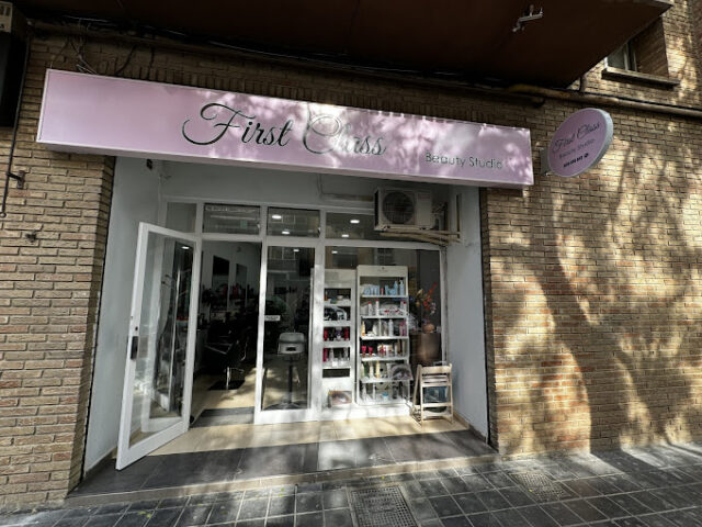 Peluquería y Barbería First Class